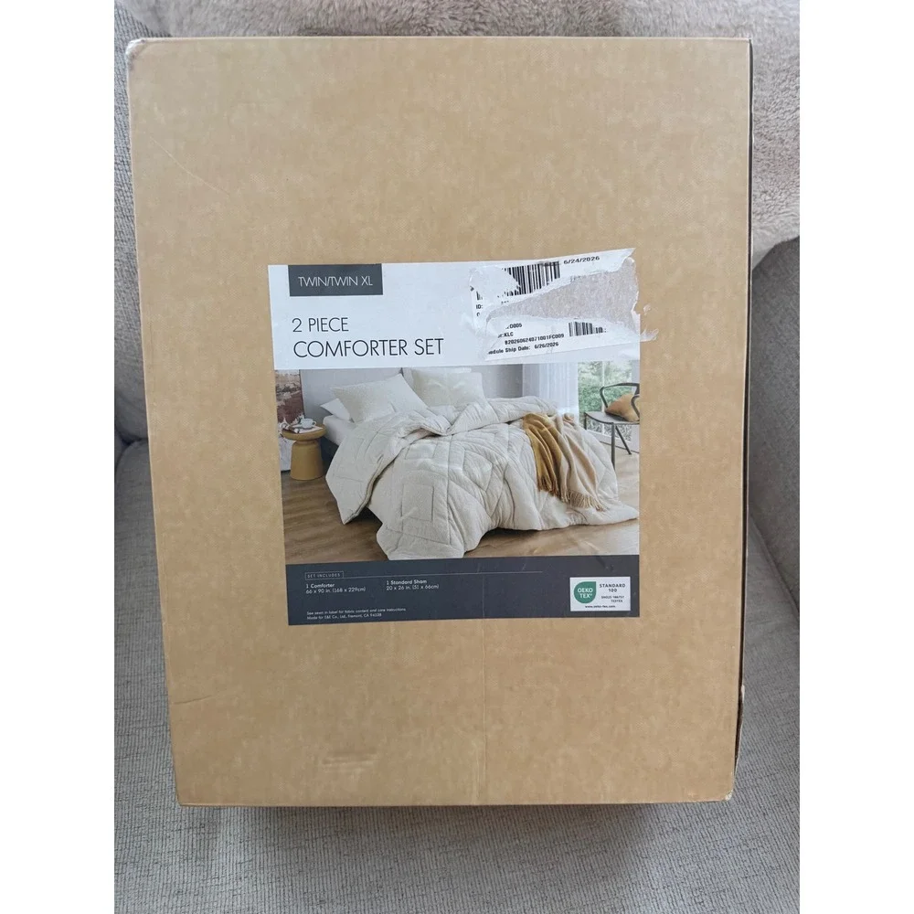 Comfort Spaces ivory Twin/Twin XL Double Diamond Quilted Teddy Comforter Set